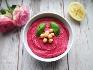 humus-cu-sfecla-rosie-naut-si-tahini